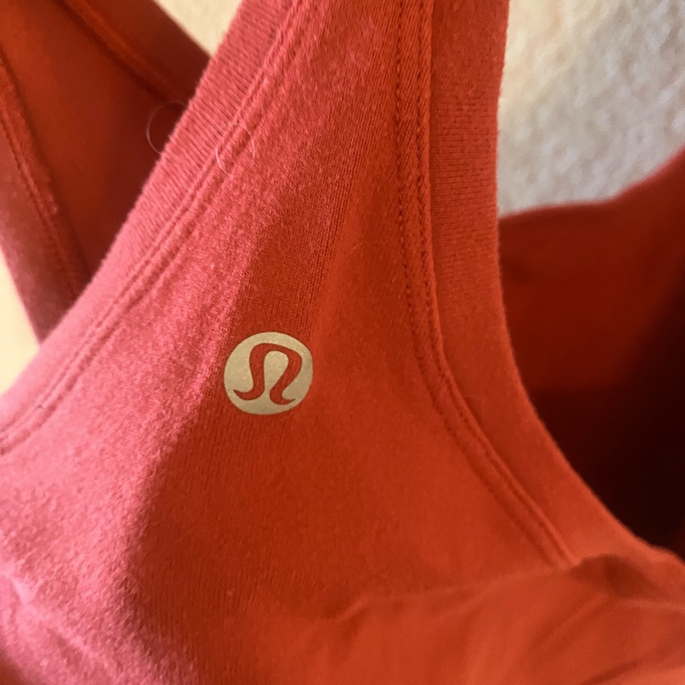Red LuLulemon tank top